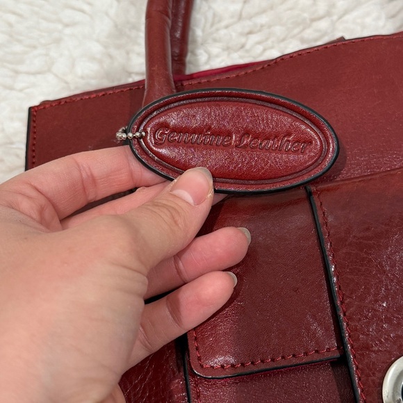 Wilsons Leather Roma Leather Push Lock Tote Handbag Dark Cherry Red Mahogany - Picture 4 of 15